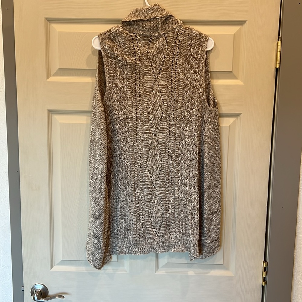 Cardigan - Picture 2 of 2
